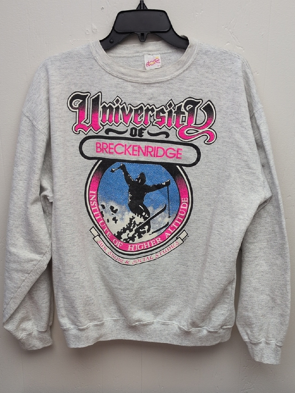 Vintage  Breckenridge Colorado Gray Crewneck Sweatshirt with Pink & Blue Graphic